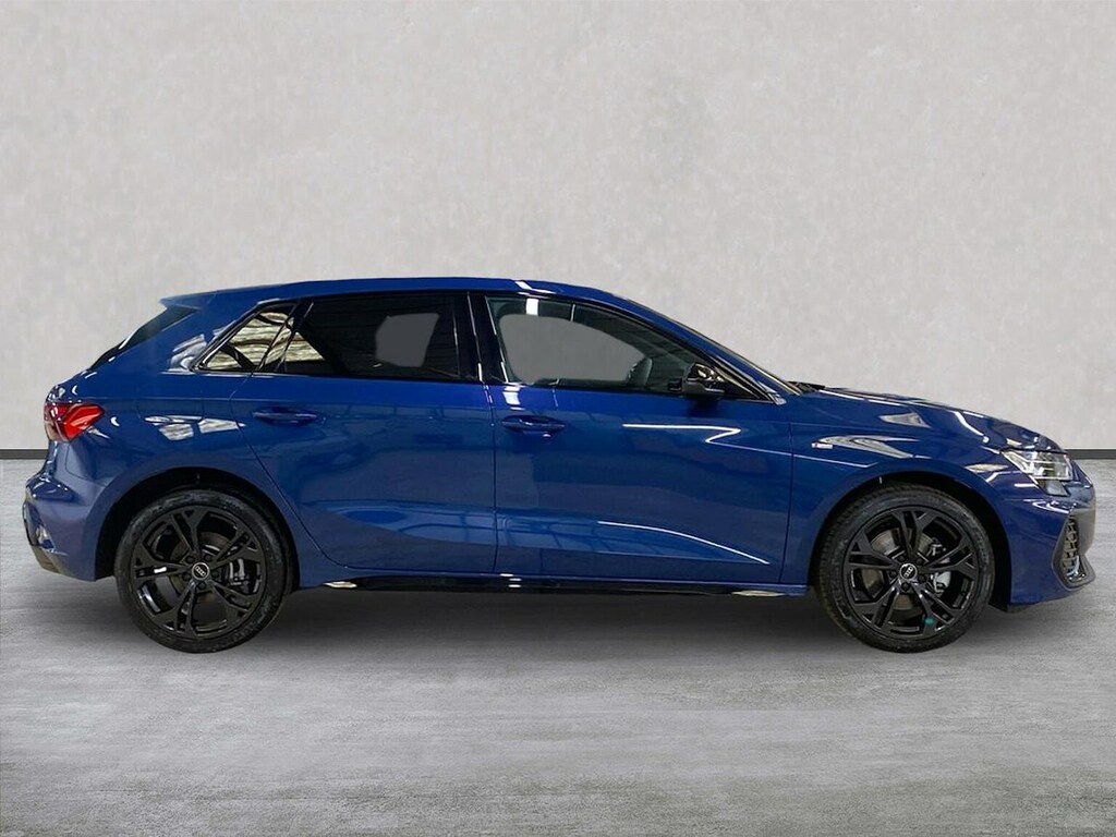 Audi A3 1.5 Tfsie Black Edition Sportback Plug- RF26GBO Blue #3