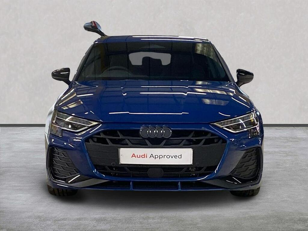 Audi A3 1.5 Tfsie Black Edition Sportback Plug- RF26GBO Blue #5