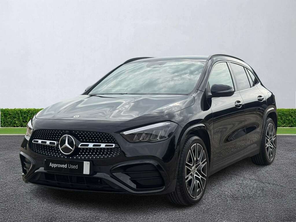 Mercedes-Benz GLA Class Gla 220D 4Matic Amg Line Premium Black #2