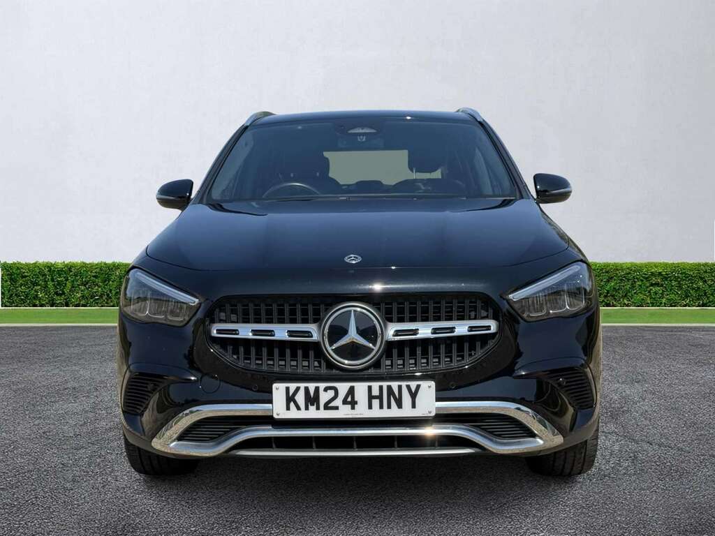 Mercedes-Benz GLA Class Gla 200D Sport Executive Black #2