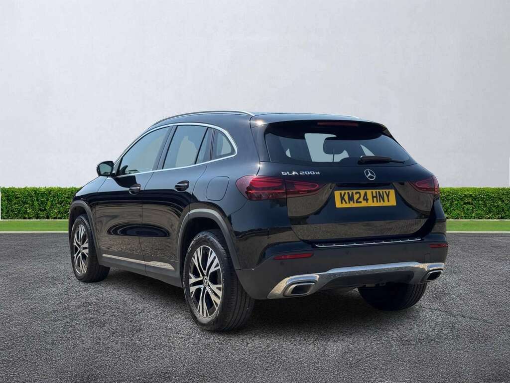 Mercedes-Benz GLA Class Gla 200D Sport Executive Black #5
