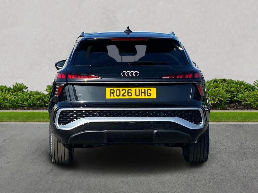 Audi Q3 1.5 Tfsi S Line S Tronic Black #4