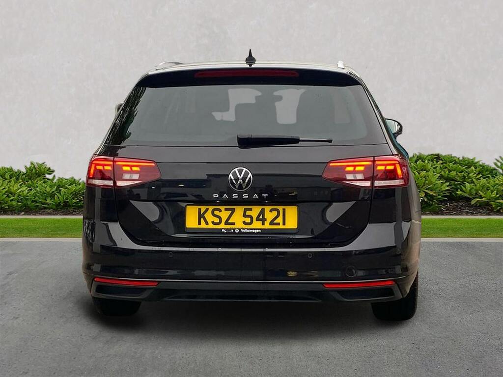 Volkswagen Passat 1.5 Tsi Evo Sel Dsg Black #4