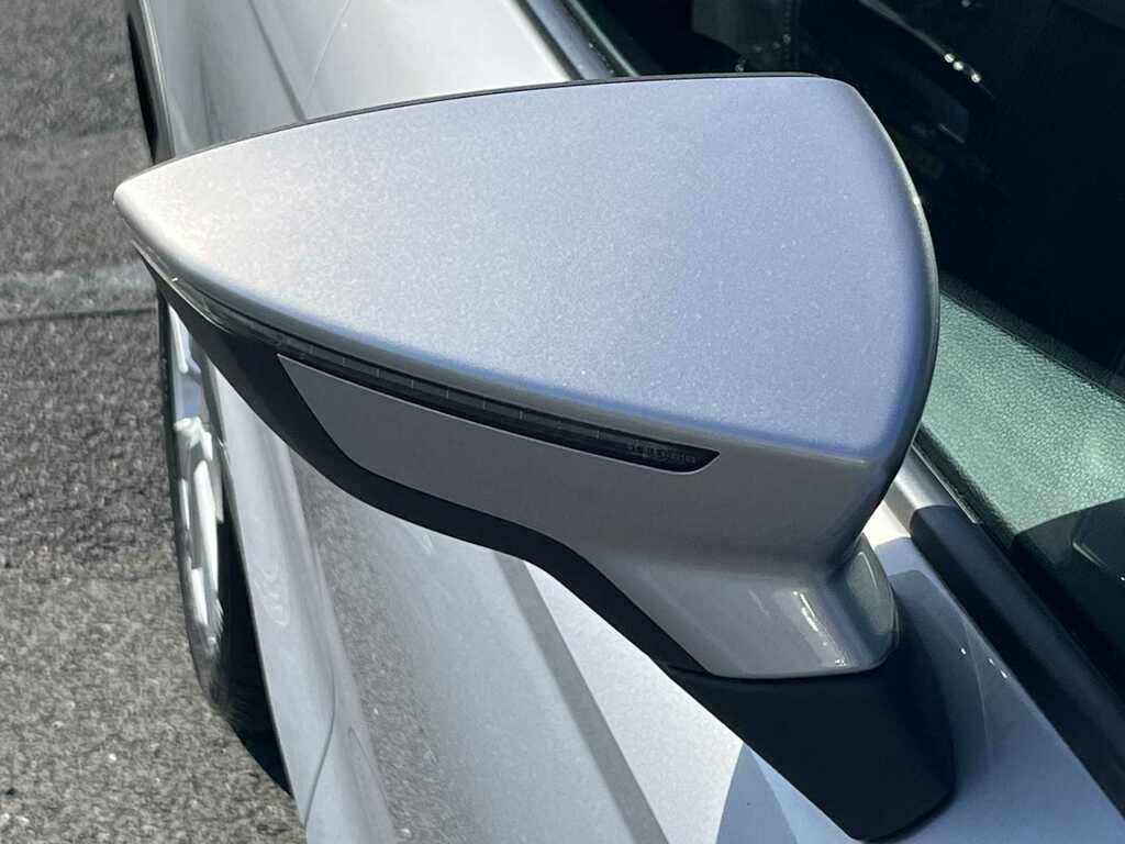 Seat Arona 1.0 Tsi 115 Ez Dsg Xcellence Lux Cwvehiclemarketin Silver #30