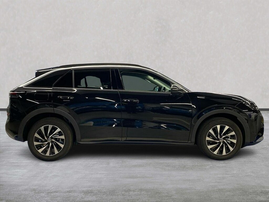 Volkswagen T-Roc 1.5 Etsi 150 Life Dsg LE26NVD Black #3