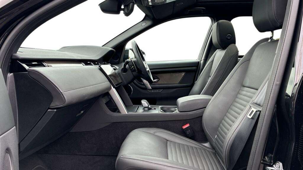 Land Rover Discovery Sport 2.0 D200 Metropolitan 5 Seat Black #3