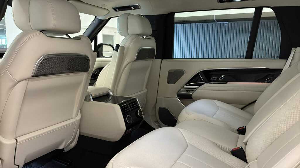 Land Rover Range Rover 3.0 D350 Lwb Green #4