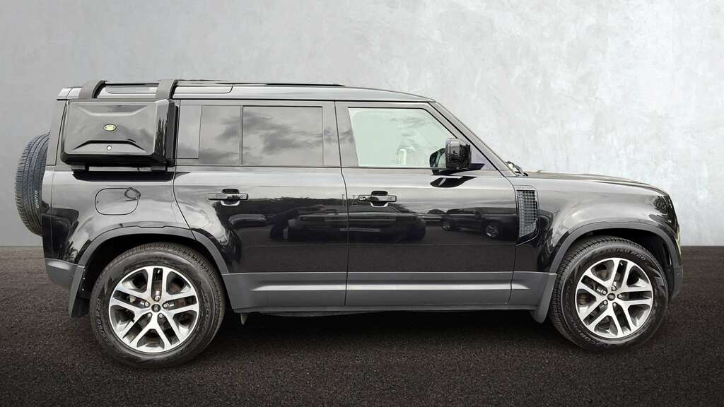 Land Rover Defender 110 2.0 D240 Hse 110 Black #5