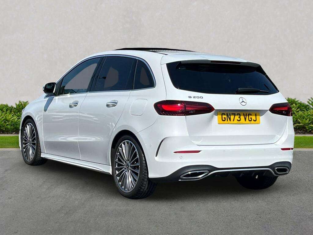 Mercedes-Benz B Class B200 Amg Line Premium Plus GN73VGJ White #2