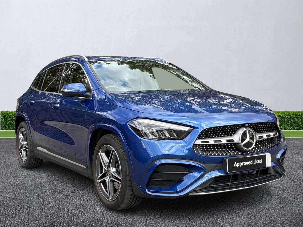 Mercedes-Benz GLA Class Gla 200 Amg Line Premium Blue