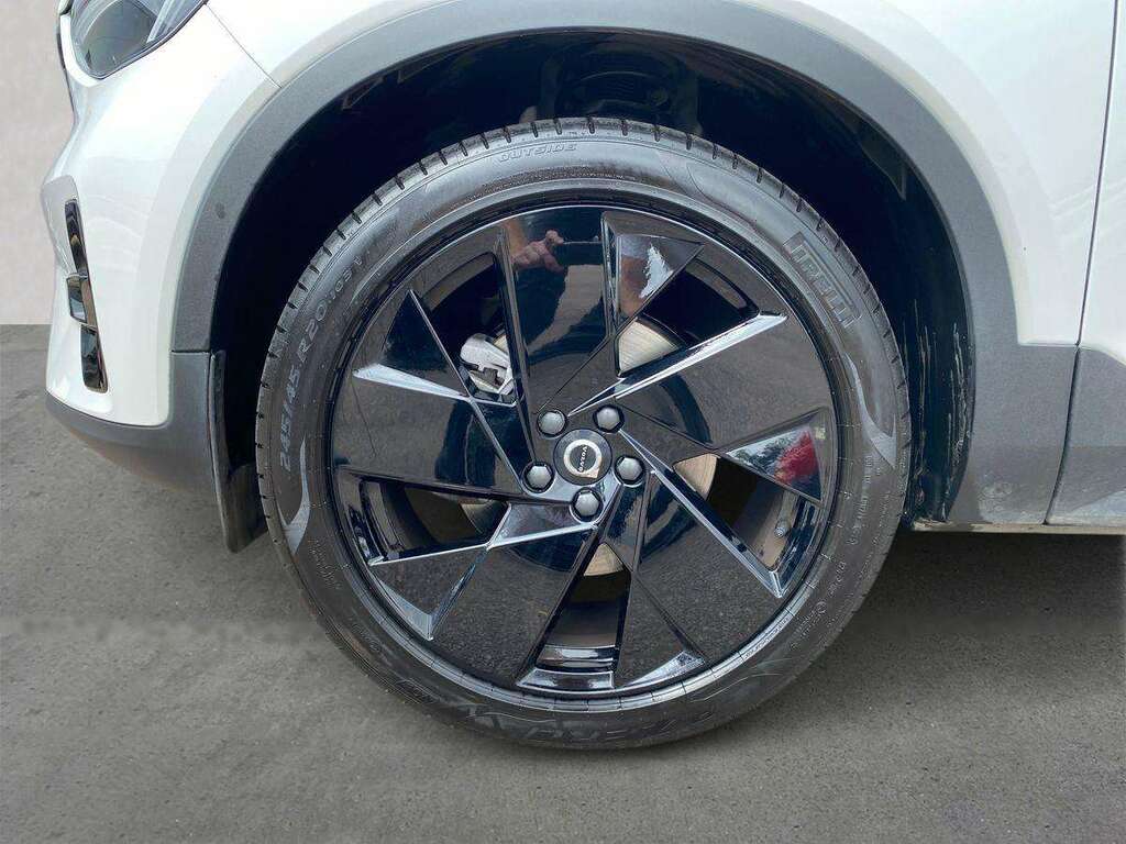 Volvo XC40 2.0 B3p Plus Black Edition White #6