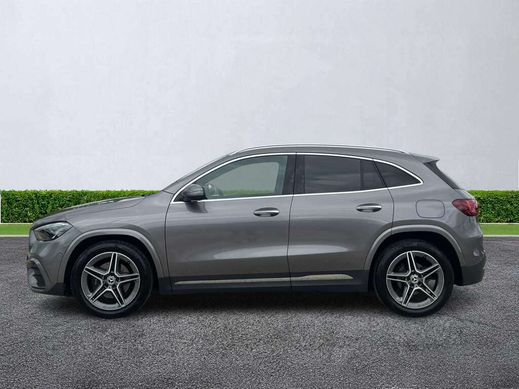 Mercedes-Benz GLA Class Gla 200 Amg Line Executive Grey #4