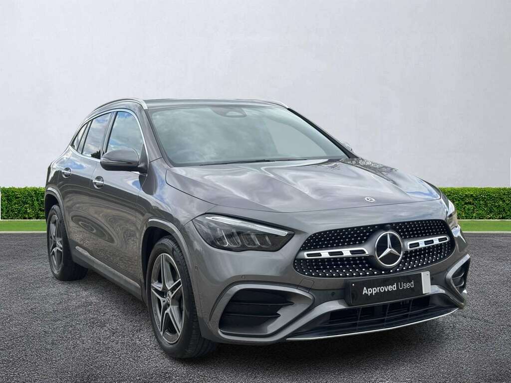 Mercedes-Benz GLA Class Gla 200 Amg Line Executive Grey