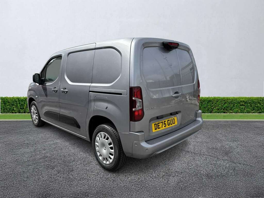 Vauxhall Combo 1.5 Turbo D 100Ps Pro H1 Van  #2