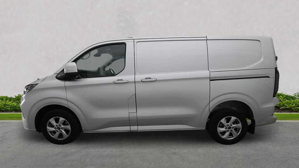 Ford Transit Custom 2.0 320 Ecoblue Limited Panel Van #3