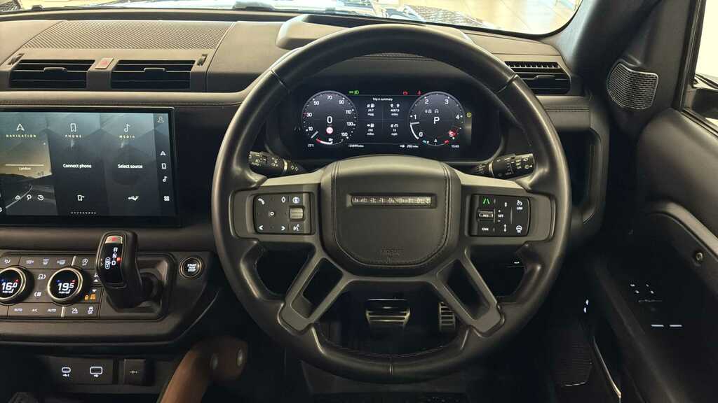 Land Rover Defender 3.0 D300 Mhev 75Th Limited Edition Suv Green #15