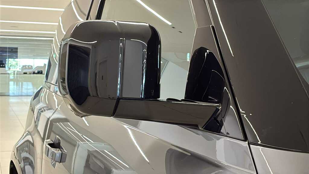 Land Rover Defender 3.0 D300 Mhev 75Th Limited Edition Suv Green #22