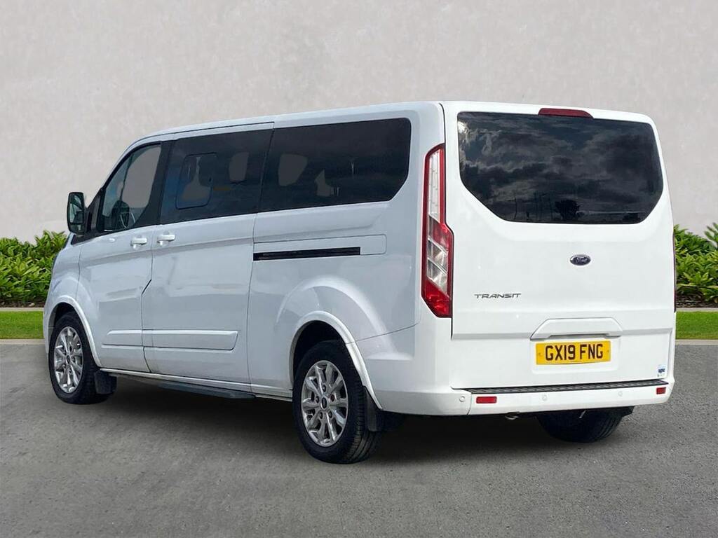 Ford Tourneo Custom 2.0 310 Ecoblue Titanium Minibus Double Cab Di #2