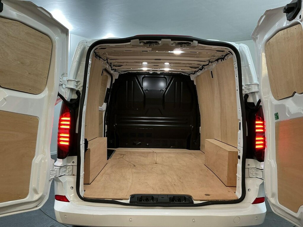 Volkswagen Transporter Volkswagen Transporter T32 Swb Diese 2.0 Tdi 170 C Black #17