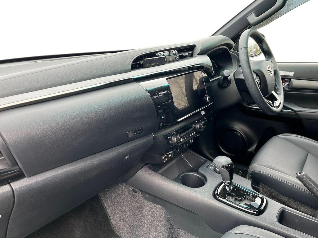 Toyota HILUX 2.8L Invincible X Brown #7