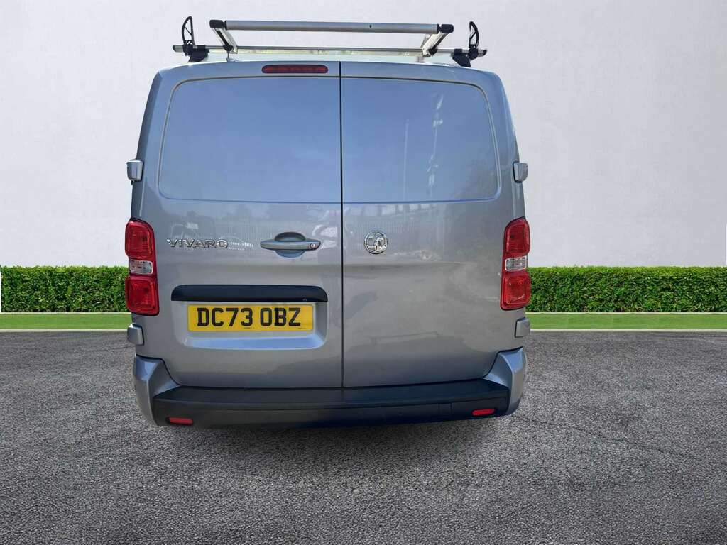 Vauxhall Vivaro 3100 2.0D 145Ps Pro H1 Van  #4