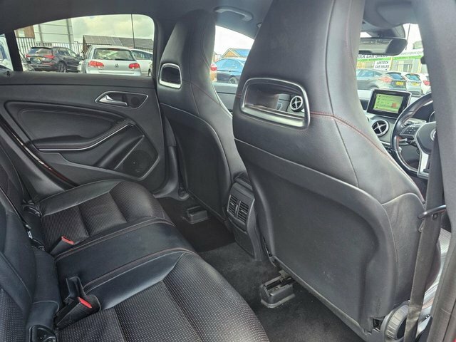 Mercedes-Benz CLA Class Cla220 Cdi Sport Silver #8
