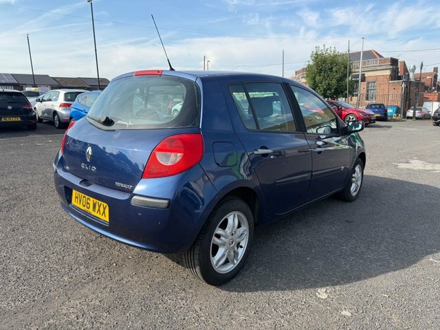 Renault Clio 1.4 16V Dynamique Hatchback 158 Blue #2