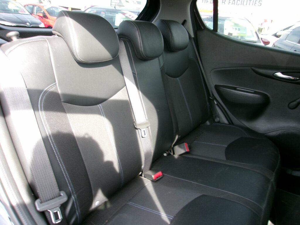 Vauxhall Viva 1.0I Se Euro 6 Ac Red #8