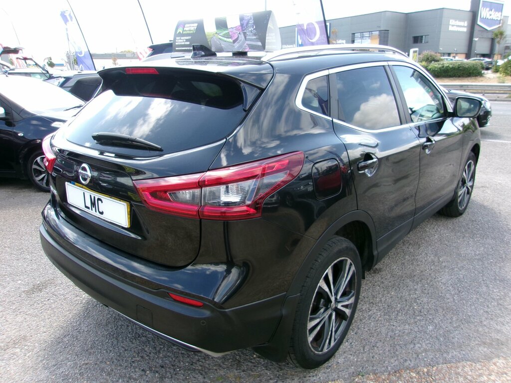 Nissan Qashqai 1.5 Dci N-connecta Suv Euro 6 S GV17WPU Black #6