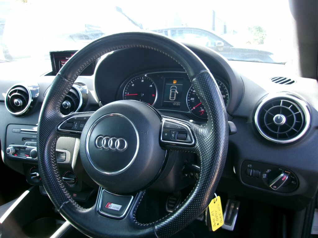 Audi A1 2015 1.4 Tfsi Sport Sportback Eu Silver #12