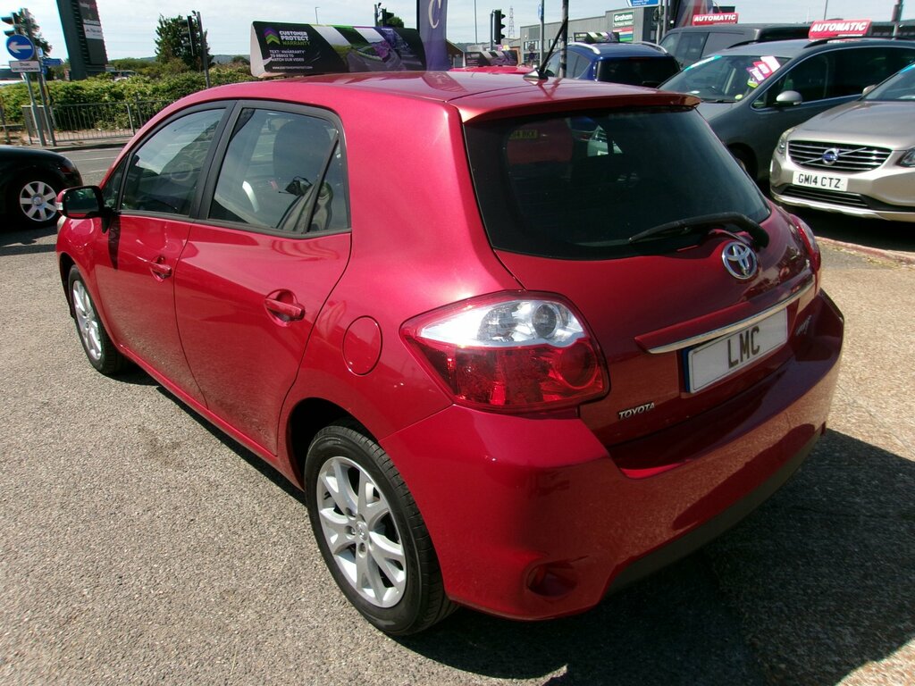 Toyota Auris 1.33 Dual Vvt-i Colour Collection Hatchback S Red #4