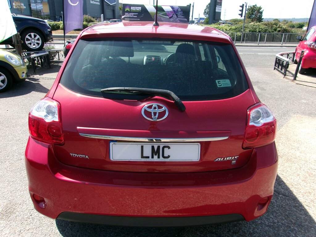 Toyota Auris 1.33 Dual Vvt-i Colour Collection Hatchback S Red #5