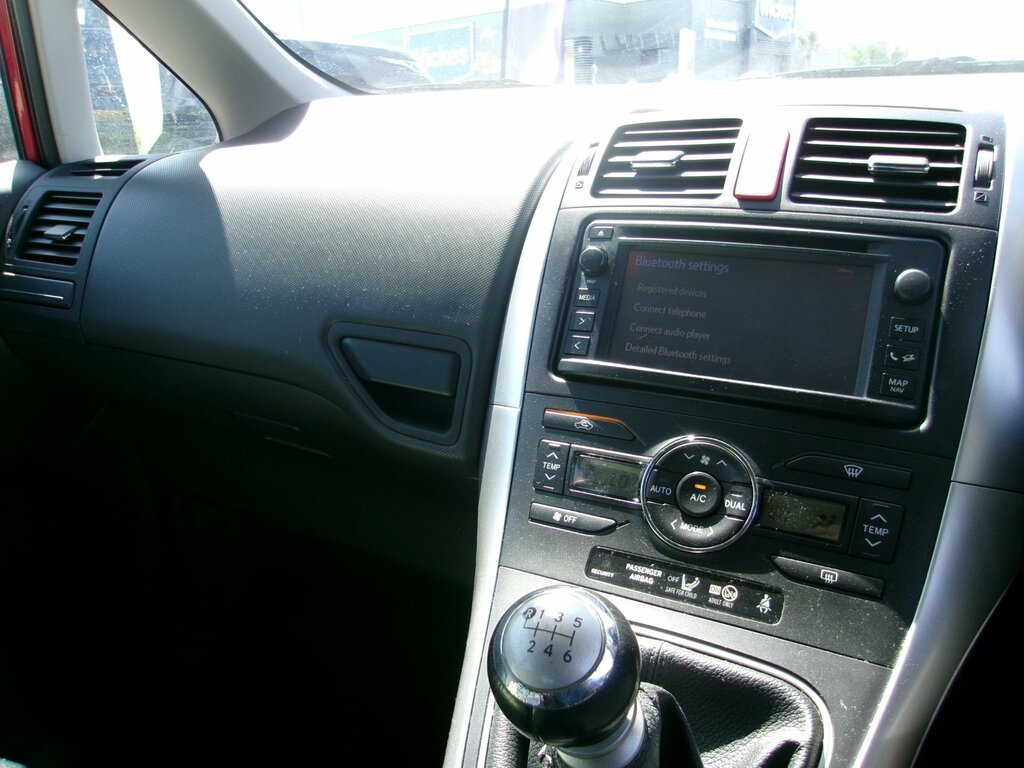 Toyota Auris 1.4 D-4d Colour Collection Euro 5 Blue #12