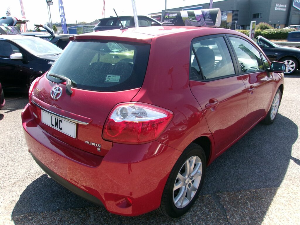 Toyota Auris 1.33 Dual Vvt-i Colour Collection Hatchback S Red #6