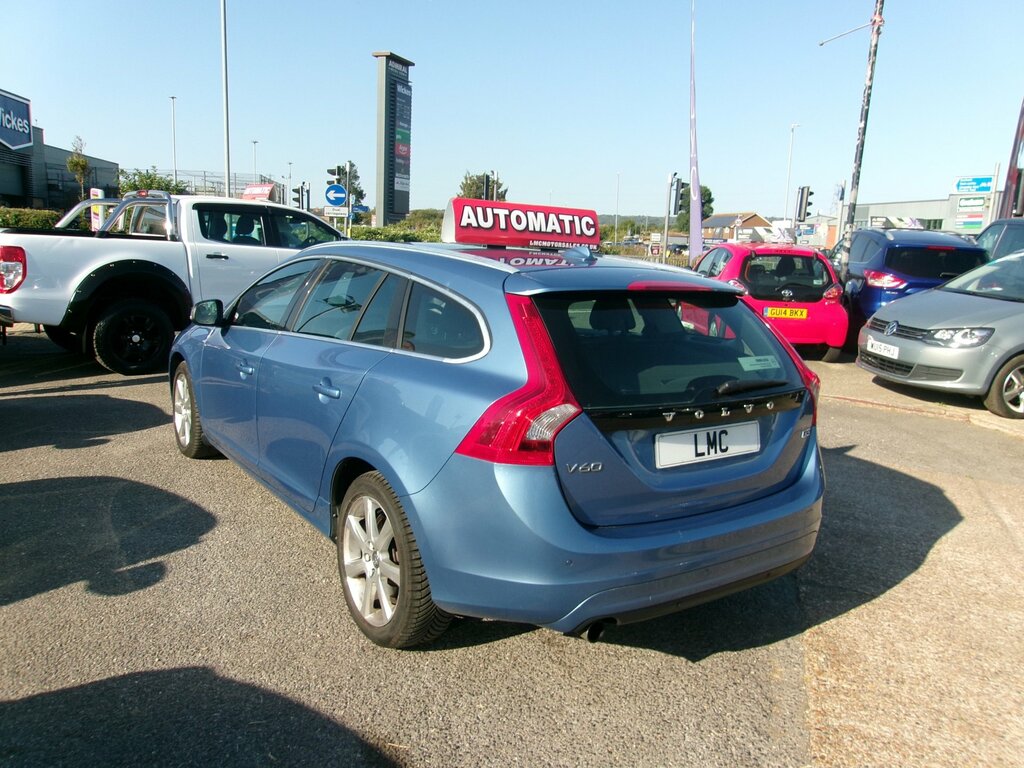 Volvo V60 2.0 D3 Se Lux Nav Estate Euro Blue #4