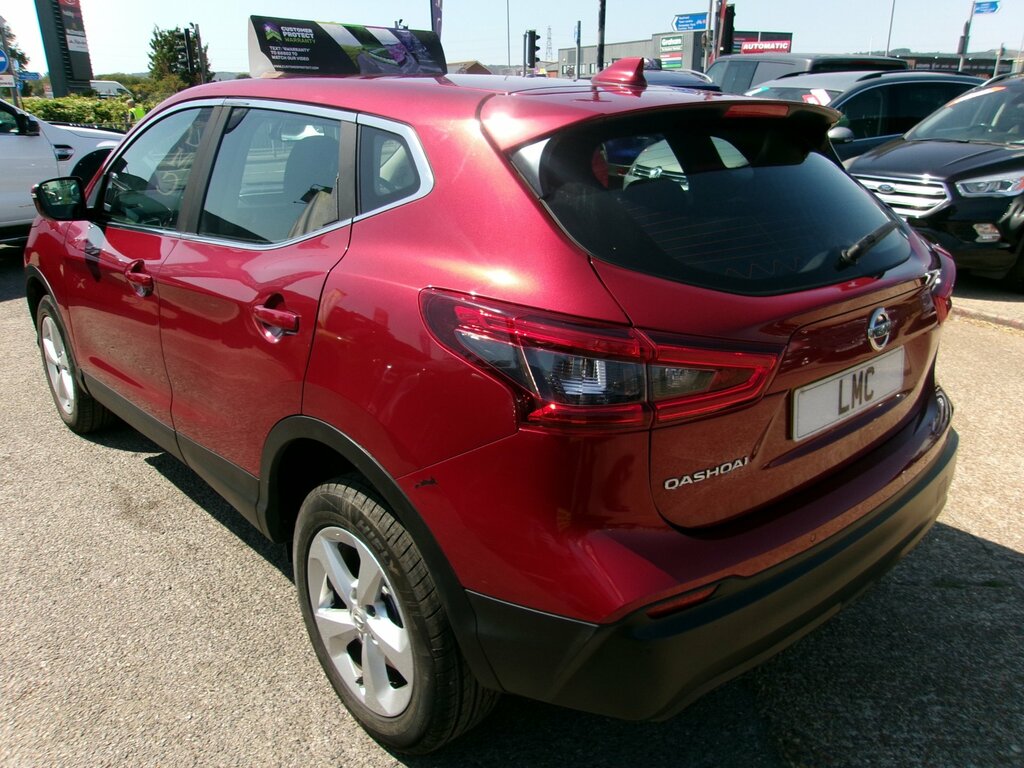 Nissan Qashqai 1.5 Dci Acenta Premium Suv Euro Red #4