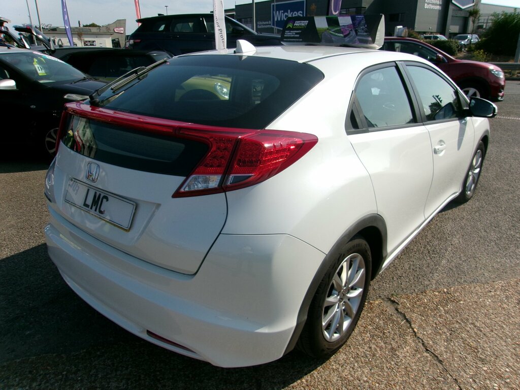Honda Civic 1.8 I-vtec Es Hatchback Euro 5 White #6
