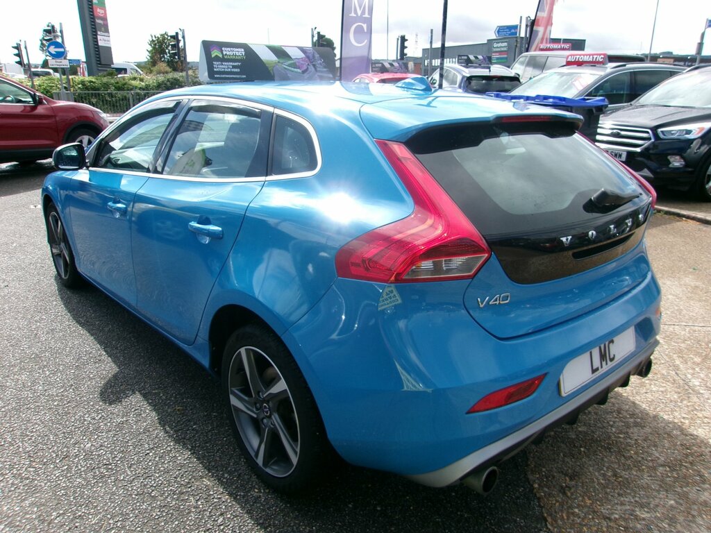 Volvo V40 2.0 D2 R-design Hatchback Euro 6 GF65DBZ Blue #4