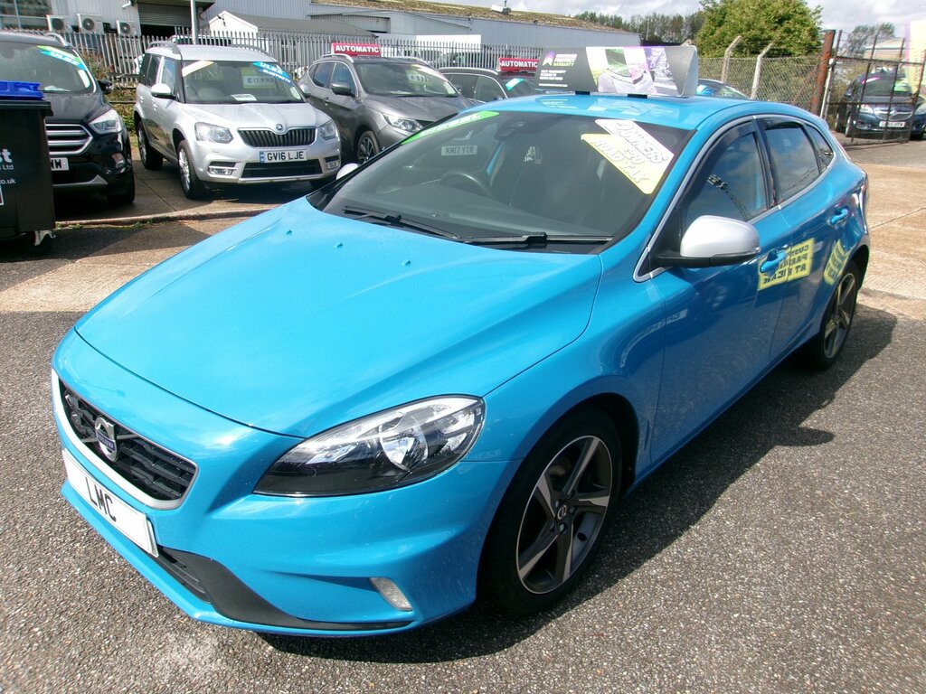 Volvo V40 2.0 D2 R-design Hatchback Euro 6 GF65DBZ Blue #3