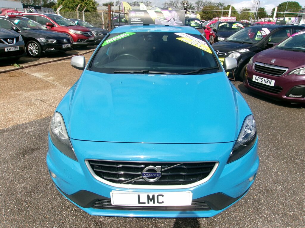 Volvo V40 2.0 D2 R-design Hatchback Euro 6 GF65DBZ Blue #2