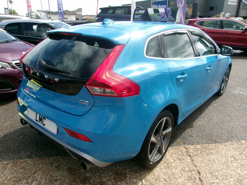 Volvo V40 2.0 D2 R-design Hatchback Euro 6 GF65DBZ Blue #6