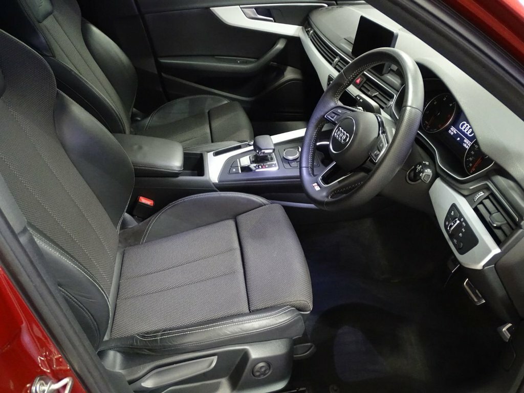 Audi A4 Avant 2L S Line Red #2