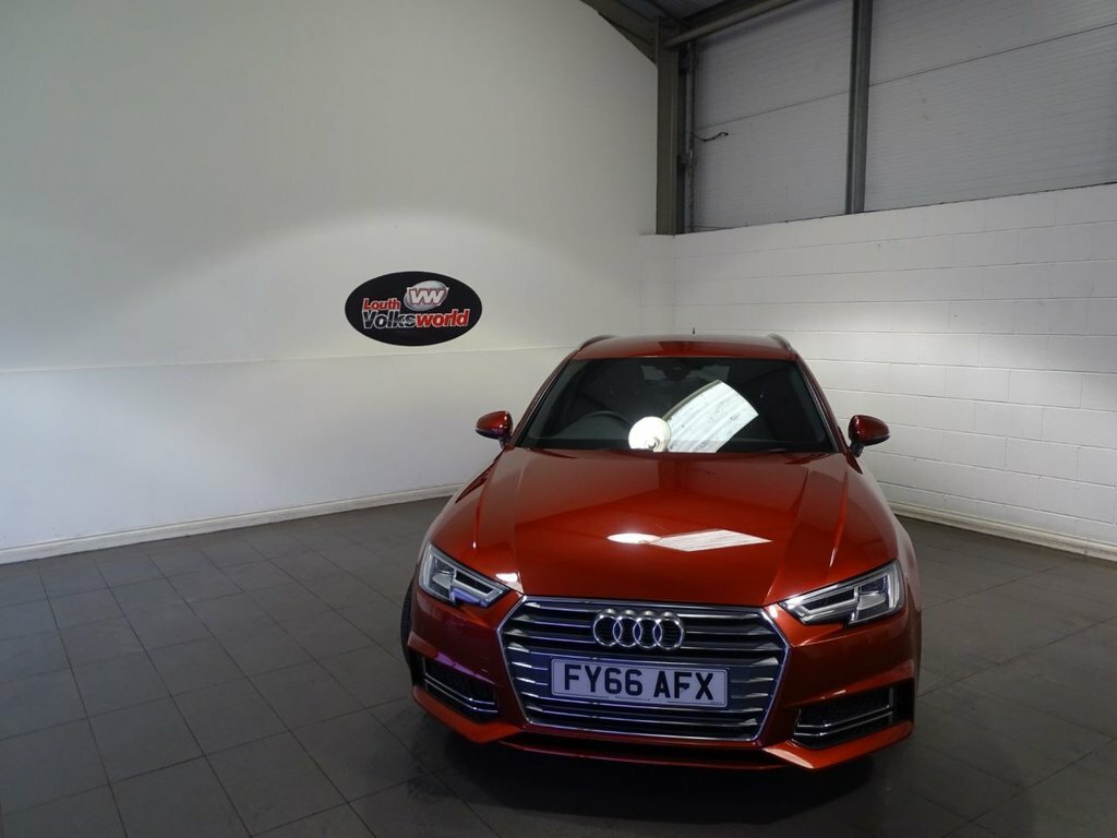 Audi A4 Avant 2L S Line Red #6