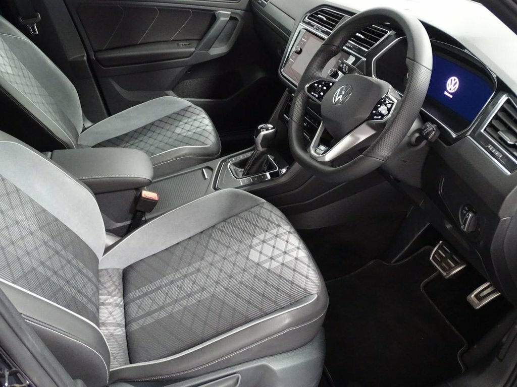 Volkswagen Tiguan Tiguan Black Edition Tsi S-a Black #4