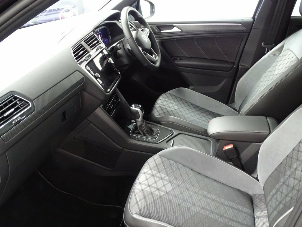 Volkswagen Tiguan Tiguan Black Edition Tsi S-a Black #5
