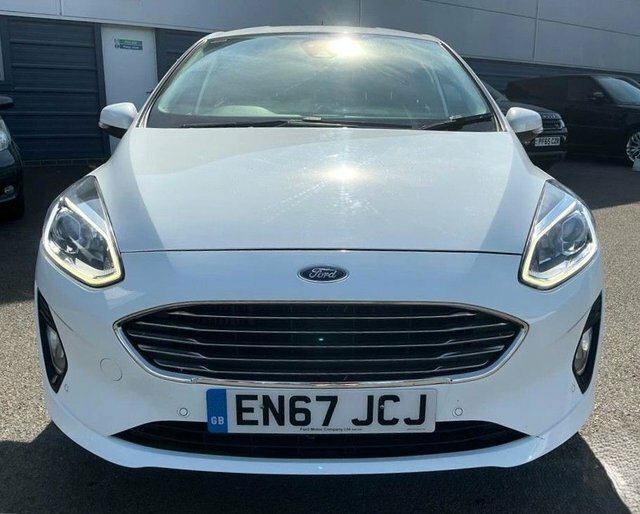 Ford Fiesta Tdci Titanium Hatchback White #4