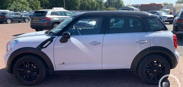 Mini Countryman Cooper D Suv White #5