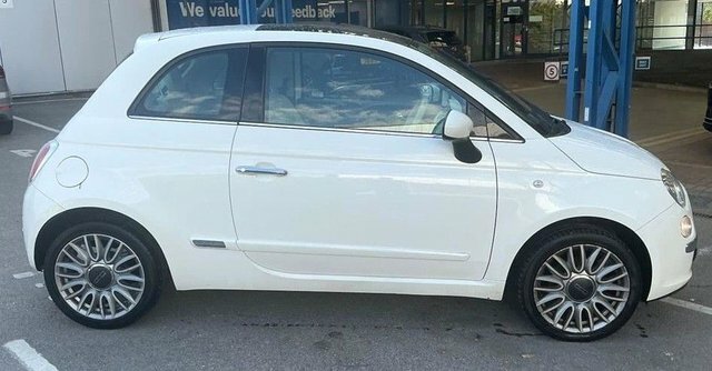 Fiat 500 Lounge Hatchback White #3