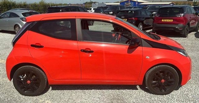 Toyota Aygo Vvt-i X-cite Hatchback Orange #2