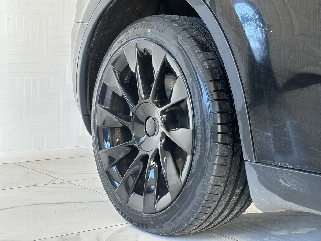 Tesla Model Y Suv Dual Motor Long Range 202373 MD73URZ Black #5